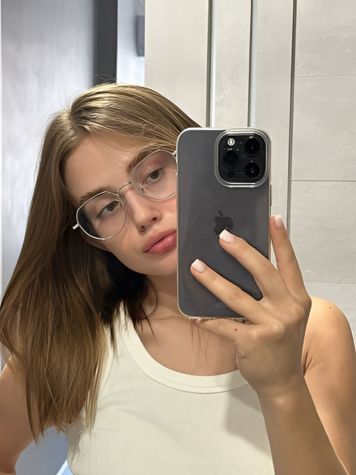 Мишель привлекательная девушка из Ростова-на-Дону цена от 5000 руб