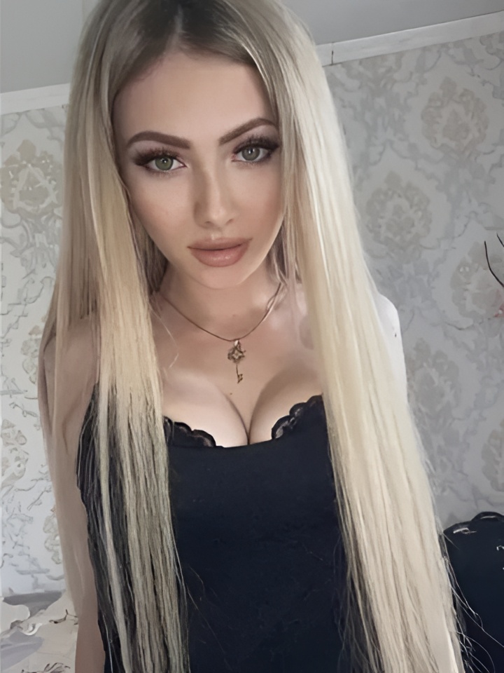 Вероника привлекательная девушка из Ростова-на-Дону цена от 3000 руб