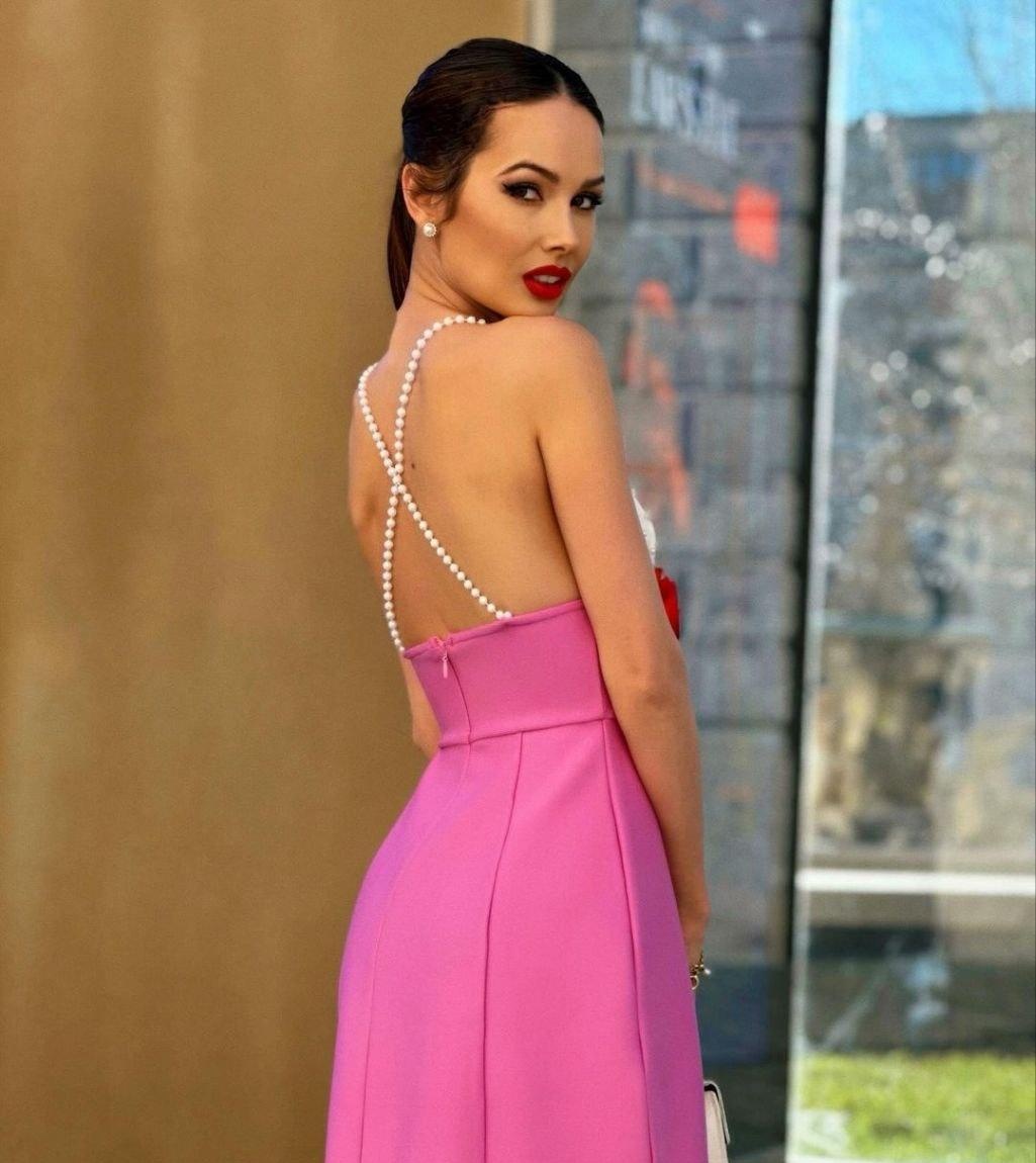 Валерия привлекательная девушка из Ростова-на-Дону цена от 4000 руб