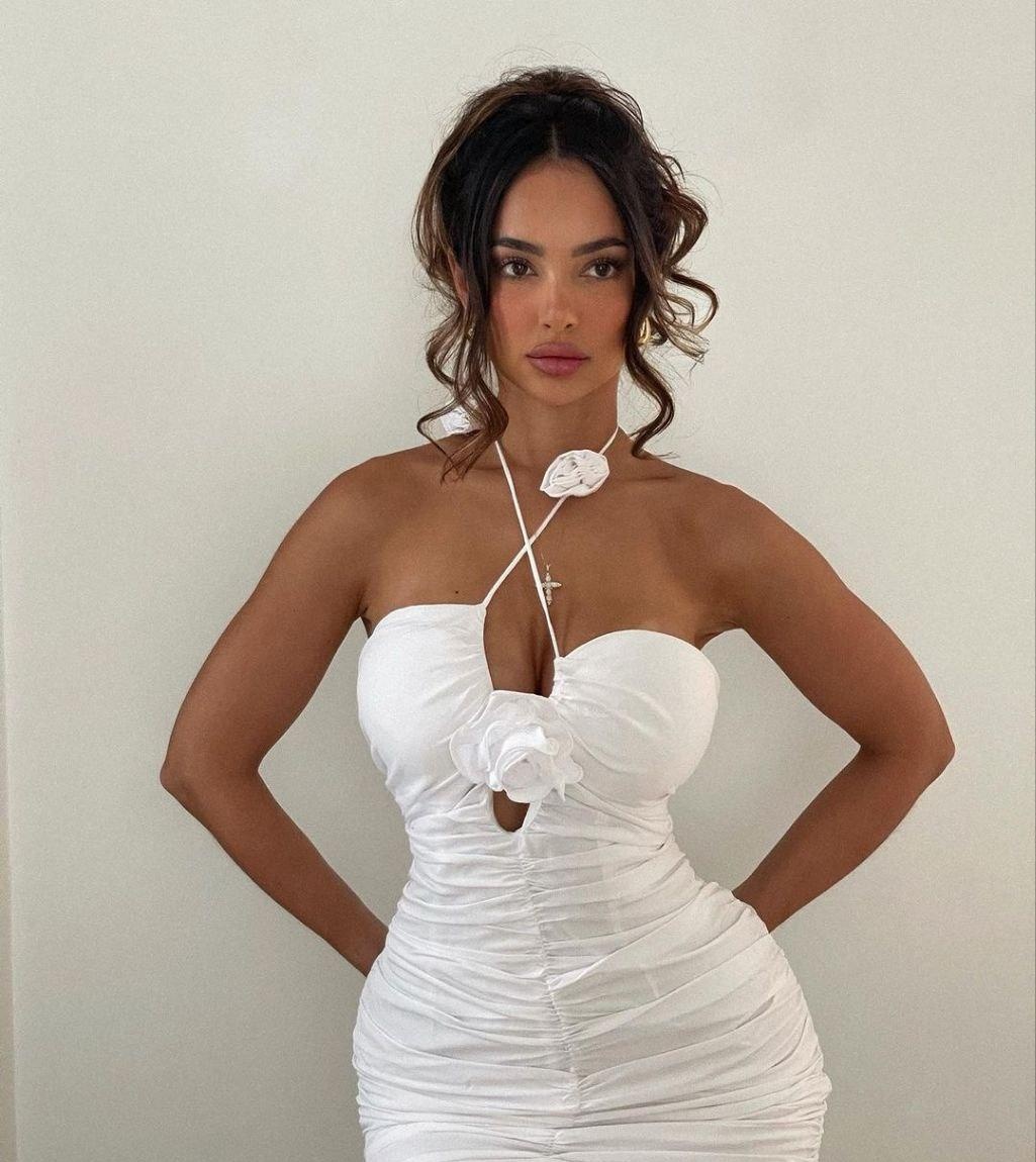 Злата привлекательная девушка из Ростова-на-Дону цена от 4500 руб