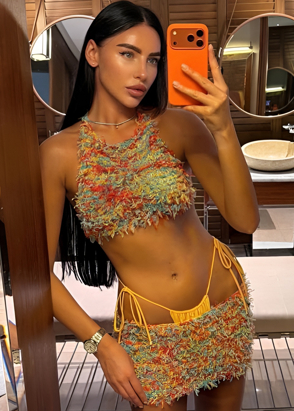 МАЛЛИНА VIP привлекательная девушка из Ростова-на-Дону цена от 18000 руб